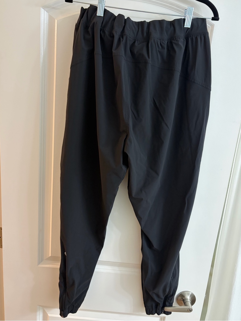 Women’s Lululemon Black Jogger Pants - Lightweight Active Wear